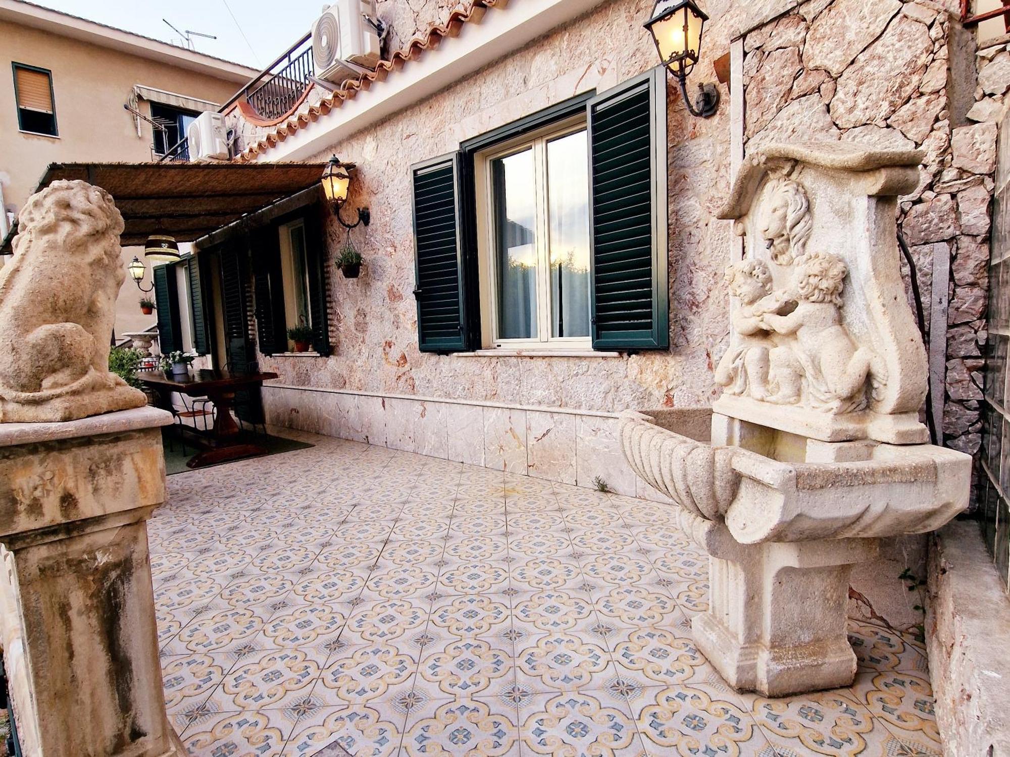 Donna Rosa - Your Home In Таормина Екстериор снимка