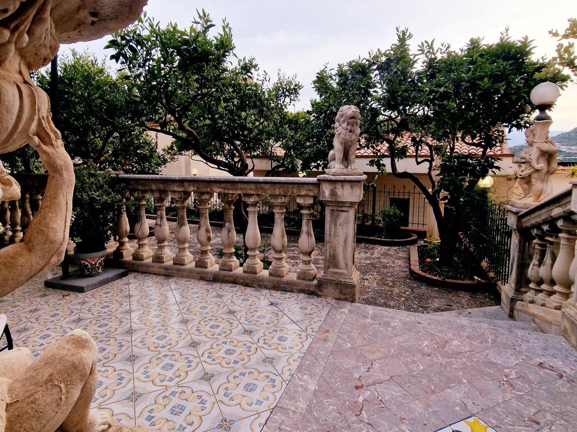 Donna Rosa - Your Home In Таормина Екстериор снимка